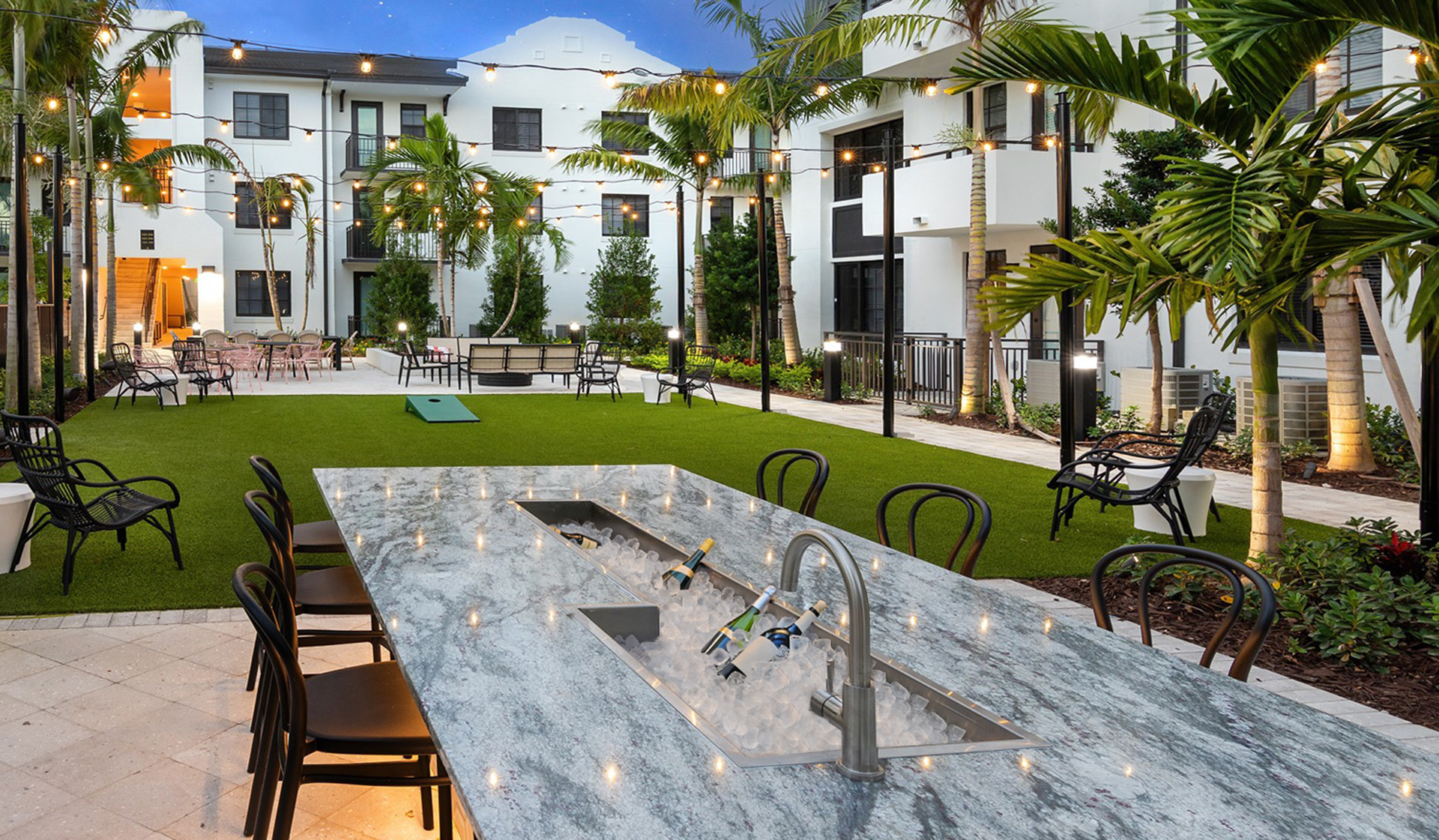Grill area at Solea at Miami Lakes